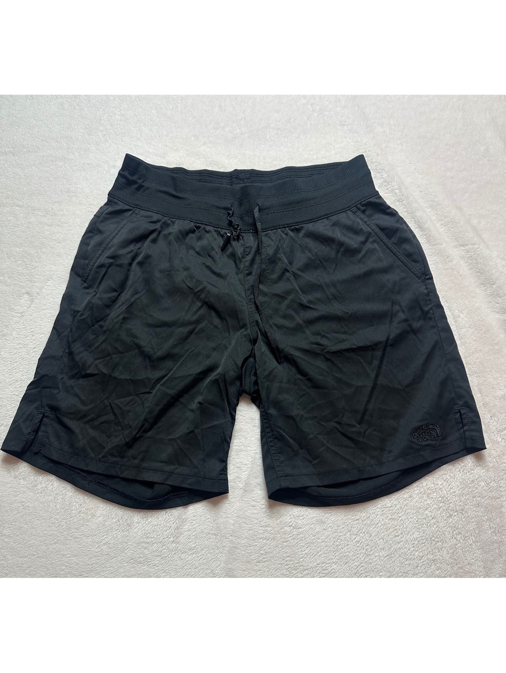 The North Face Women's Aphrodite Motion Bermuda Shorts – Size Small
